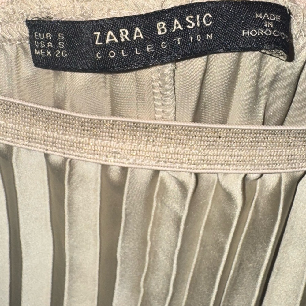 Zara Gold Pleated A-Line Satin Skirt - Picture 3 of 3